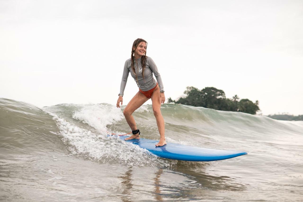 Layback Boutique Surf & Yoga Camp Sri Lanka Weligama Exterior foto